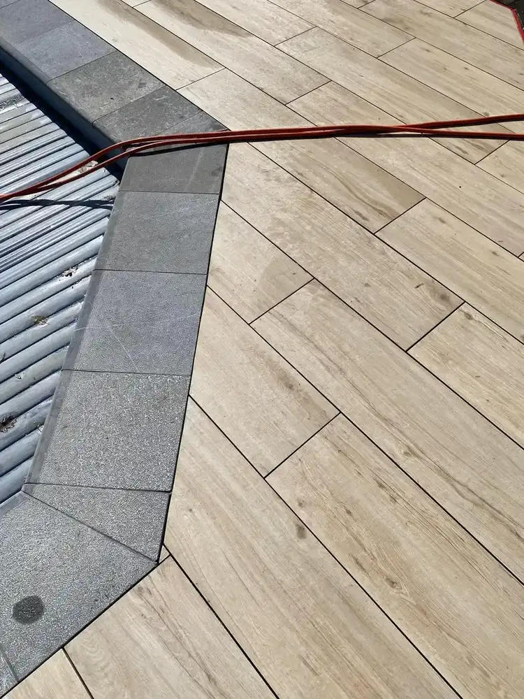 Pourtour de piscine — MG Art du Pavage