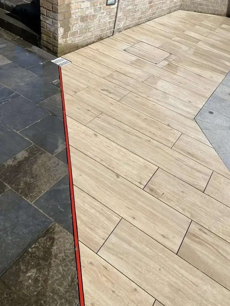 Pourtour de piscine — MG Art du Pavage